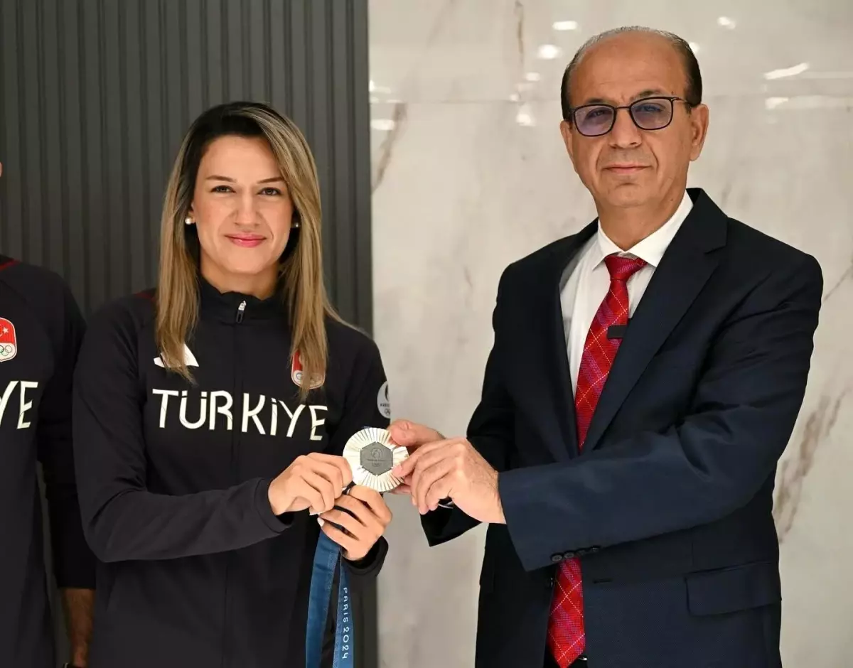 Hatice Akbaş’tan Gurur Dolu Başarı: Gümüş Madalya ile Döndü