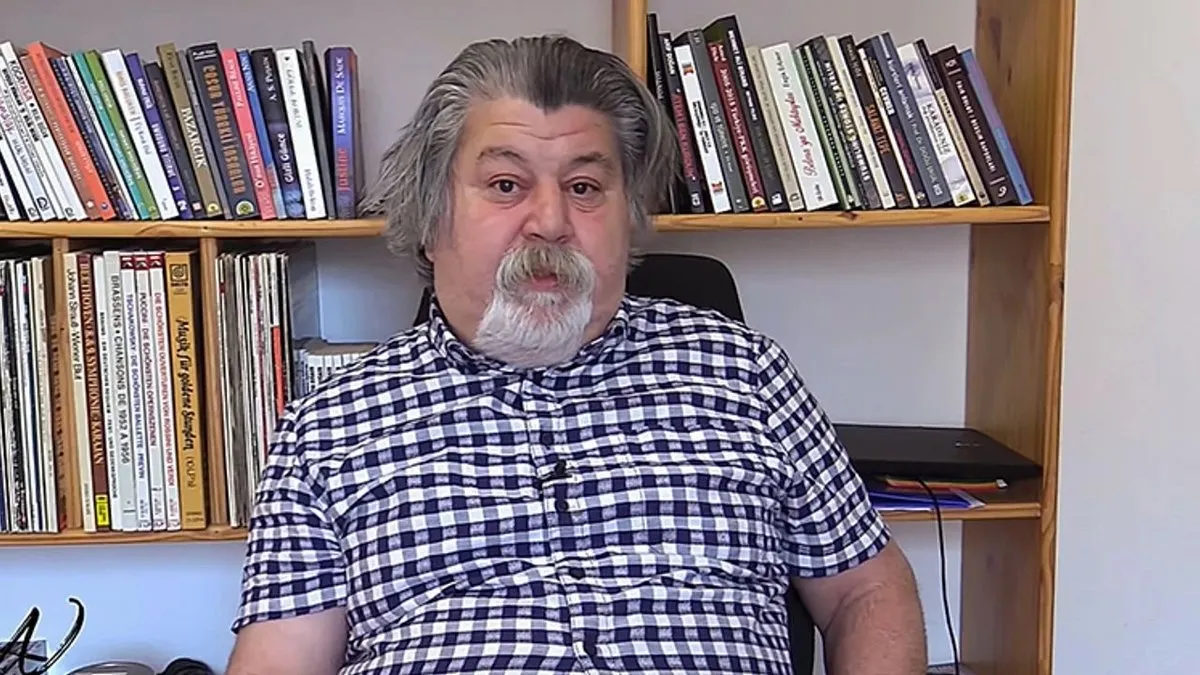 Aziz Nesin’in oğlu Ahmet Nesin’e yakalama kararı çıkarıldı