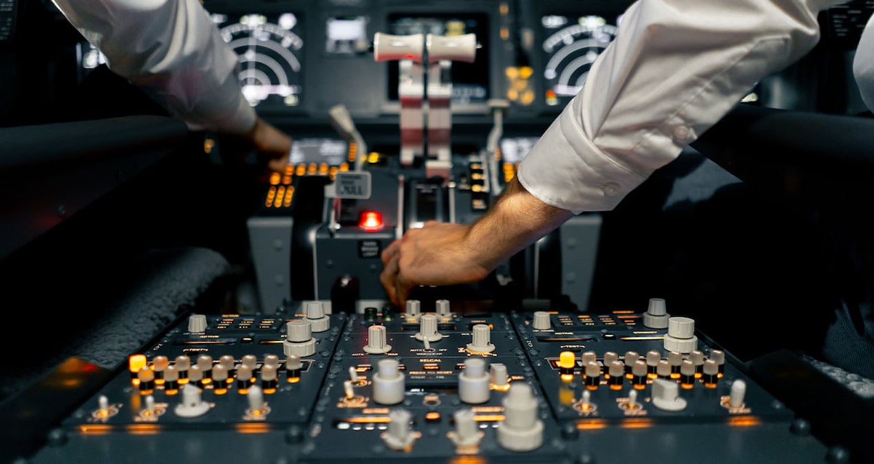 Yolcunun sakarlığı her şeyi alt üst etti: Uçağın rotası değişti